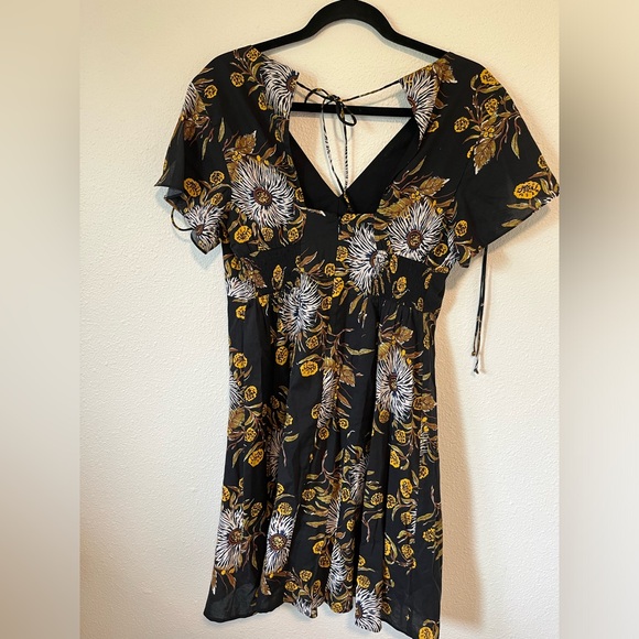 Madewell Open-Back Mini Dress in Painted Blooms size 2 - Picture 5 of 9